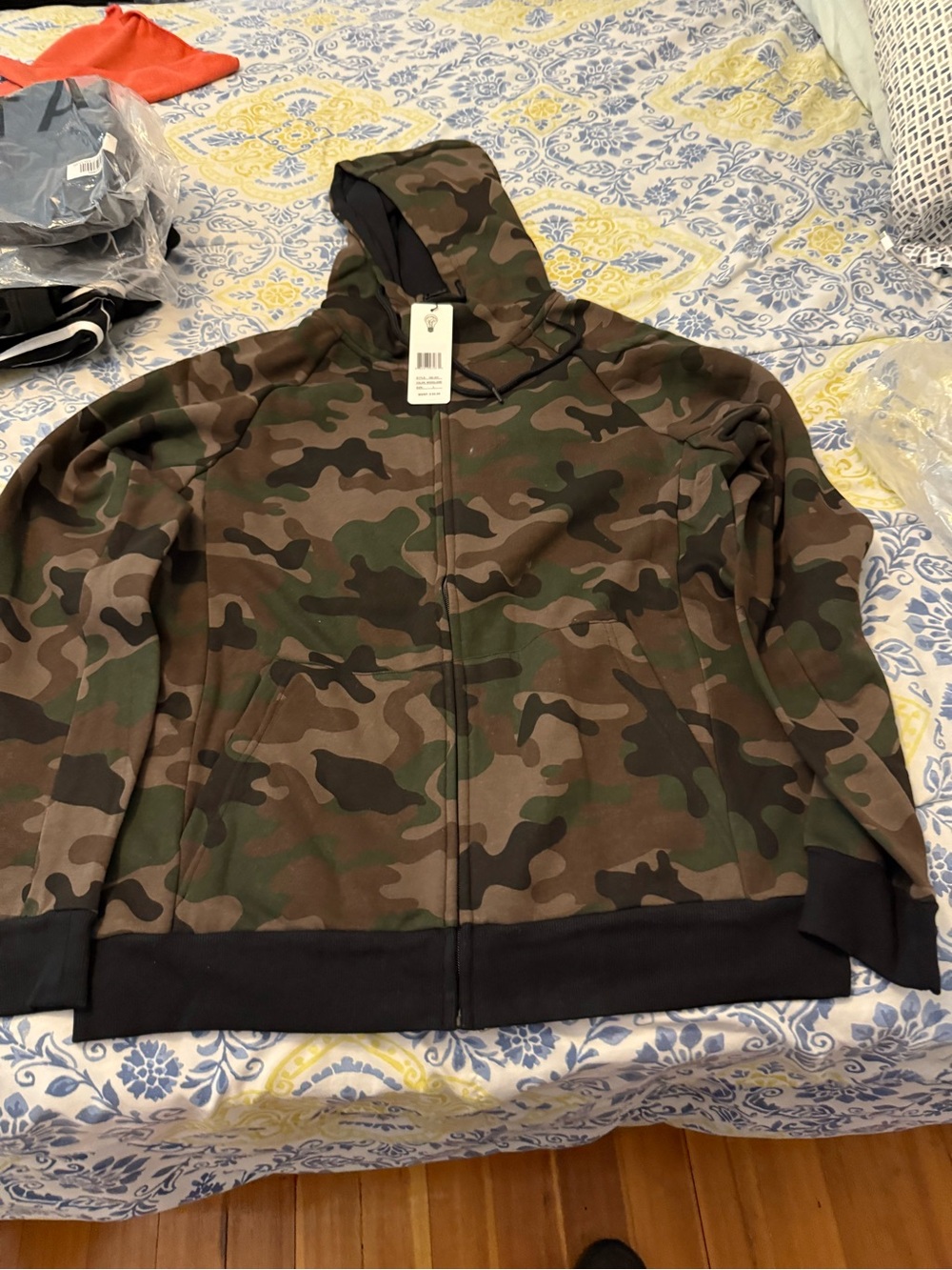 Rebel Minds Men's Camouflage Full-Zip Hooded Jacket - Green Camo